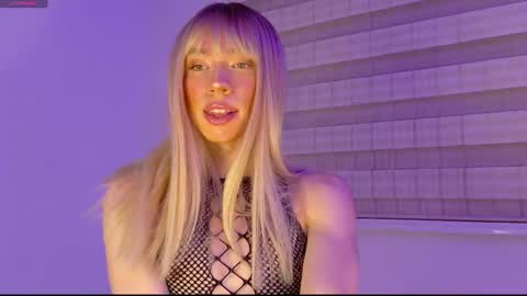 Snapshot of ivonnybonita_ chatting on 12-05-25, 03:15 Ivonny online show from 12-05-25, 03:15