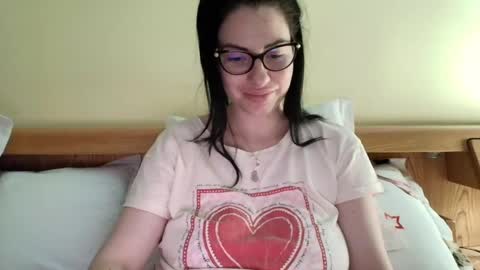 Snapshot of ivoryorchid chatting on 12-30-24, 07:32 Ivory online show from 12-30-24, 07:32