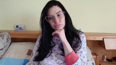 Snapshot of ivoryorchid chatting on 04-26-26, 11:19 Ivory online show from 04-26-26, 11:19