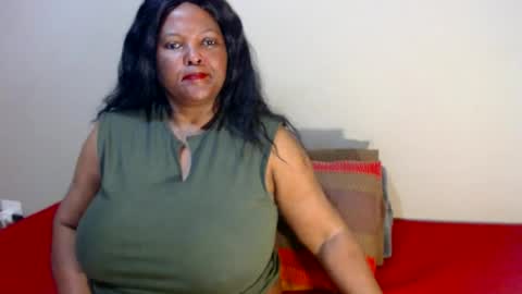 Snapshot of ivorytits48 chatting on 06-28-26, 05:46 IVORYTITS48 online show from 06-28-26, 05:46