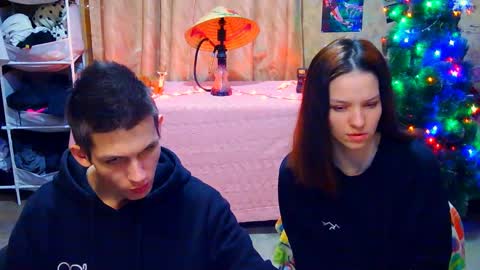 Snapshot of ivy__lester chatting on 12-28-24, 09:51 Ivy and Lester online show from 12-28-24, 09:51