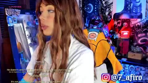 Snapshot of ivy_byte chatting on 05-19-26, 08:37 - online show from 05-19-26, 08:37