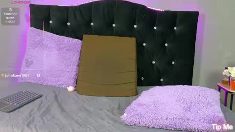 Ivy Heat online show from 05-27-26, 02:08