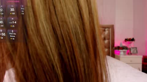 Snapshot of ivy_myaa chatting on 12-15-24, 08:25 Ivy Myaa online show from 12-15-24, 08:25