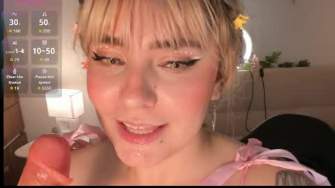 Snapshot of ivy_ragnar chatting on 05-07-26, 01:11 Pamela online show from 05-07-26, 01:11