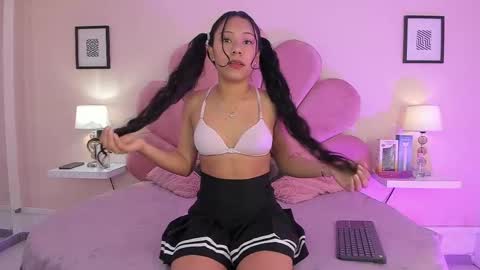 Snapshot of ivyangel_mei chatting on 03-09-25, 05:49 Ivy online show from 03-09-25, 05:49