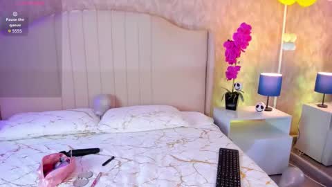 Snapshot of ivyangel_mei chatting on 11-26-25, 08:10 Ivy online show from 11-26-25, 08:10