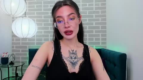 Snapshot of ivydainty chatting on 05-27-26, 01:57 Ivy online show from 05-27-26, 01:57