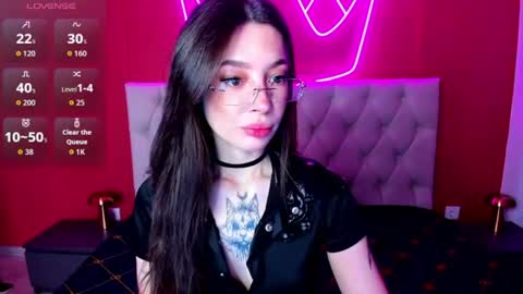 Ivy online show from 06-17-26, 01:19