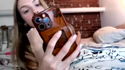 ivygrave online show from 09-13-25, 02:11