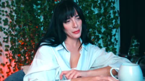 Miss Ivy online show from 12-12-24, 12:55