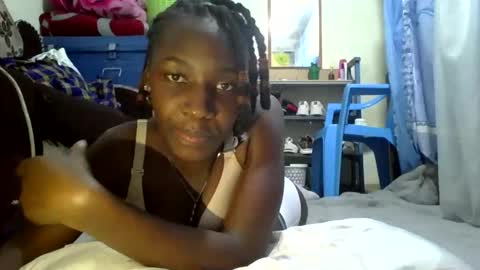 Snapshot of ivyk_ chatting on 03-02-26, 12:01 ivyk_ online show from 03-02-26, 12:01