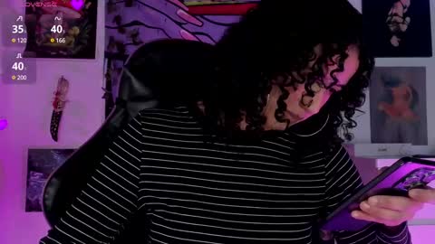 Snapshot of ivymanson_ chatting on 02-19-25, 04:22 Camila online show from 02-19-25, 04:22