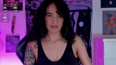 Snapshot of ivymanson_ chatting on 03-01-25, 12:12 Camila online show from 03-01-25, 12:12