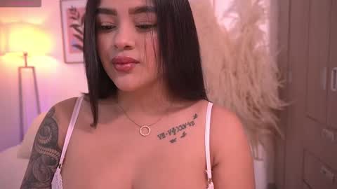 Annie online show from 10-15-25, 03:06