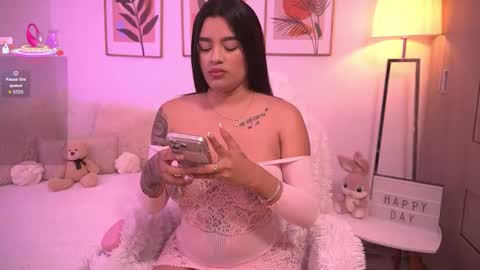 Snapshot of ivyrose_ chatting on 01-16-26, 03:54 Annie online show from 01-16-26, 03:54