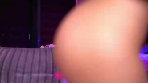 IvyRowa online show from 02-14-25, 07:33