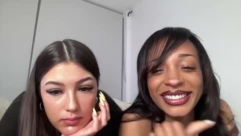ivyskye_ online show from 05-04-26, 01:56
