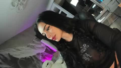 Ivy Belle online show from 01-17-26, 05:34