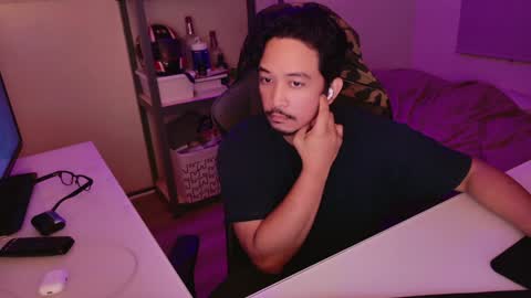 iwasd3nse online show from 12-22-24, 05:23