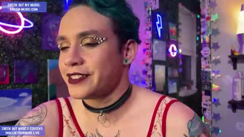 Muse hethey online show from 02-07-26, 12:47