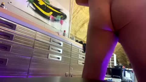 Snapshot of iwinnner chatting on 09-28-25, 03:45 That Guy online show from 09-28-25, 03:45