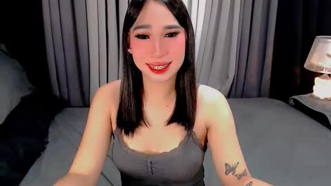 Snapshot of iyanna_ivelle chatting on 11-25-25, 07:47 UR LOVELY IYANNA online show from 11-25-25, 07:47