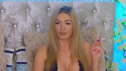 Izabella online show from 05-26-26, 03:13