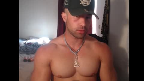 Snapshot of izak144 chatting on 11-18-25, 07:40 izak144 online show from 11-18-25, 07:40