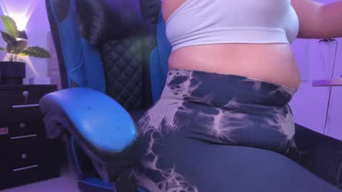 Iza online show from 02-04-26, 01:06