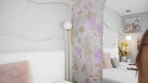 Izzy Hot  online show from 01-16-26, 07:29