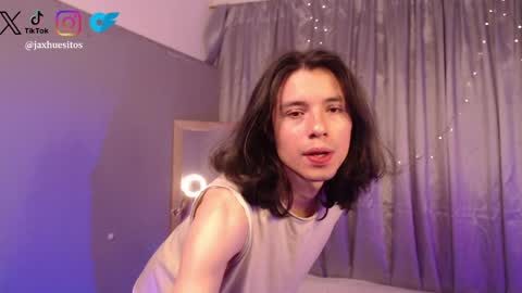 Hey im Jaxxxon check my info     online show from 04-16-26, 01:45