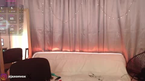 Snapshot of j_a_x_x_x_o_n chatting on 06-18-26, 01:26 Hey im Jaxxxon check my info online show from 06-18-26, 01:26