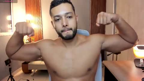 Calix  Independient model Insta and twt Calixsnake online show from 06-09-26, 08:20