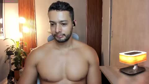 Calix  Independient model Insta and twt Calixsnake online show from 07-28-26, 07:39