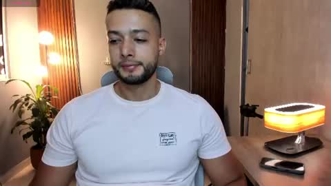 Calix  Independient model Insta and twt Calixsnake online show from 08-01-26, 11:25