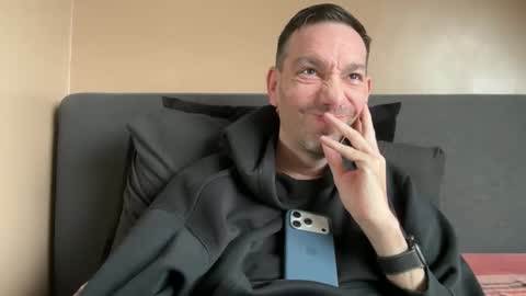 j_dc online show from 09-20-25, 01:56