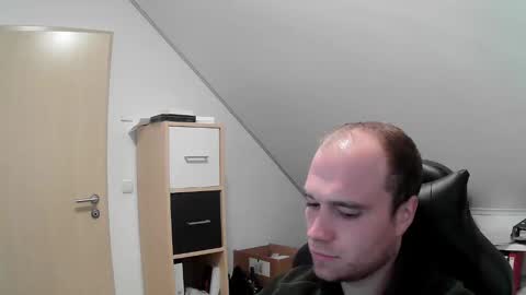 here4y online show from 09-23-25, 10:40