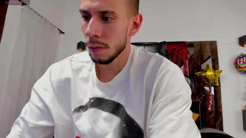 Snapshot of j_king__ chatting on 05-03-26, 07:20 J King online show from 05-03-26, 07:20