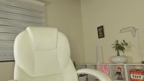 Snapshot of j_king__ chatting on 07-09-26, 02:48 J King online show from 07-09-26, 02:48