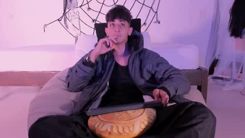 Snapshot of j_martony chatting on 10-20-25, 11:54 j_martony online show from 10-20-25, 11:54