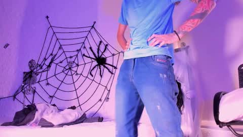 Snapshot of j_martony chatting on 10-21-25, 12:28 j_martony online show from 10-21-25, 12:28