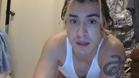 Snapshot of j_tayjo chatting on 07-13-26, 05:32 j_tayjo online show from 07-13-26, 05:32