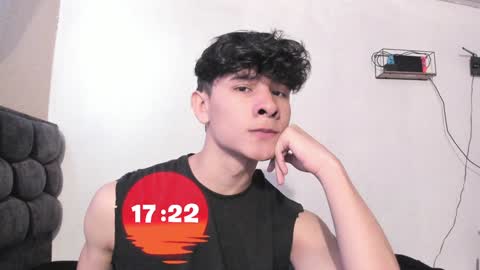 Snapshot of j_u_p_i_t_e_r chatting on 01-02-25, 03:51 Noah online show from 01-02-25, 03:51