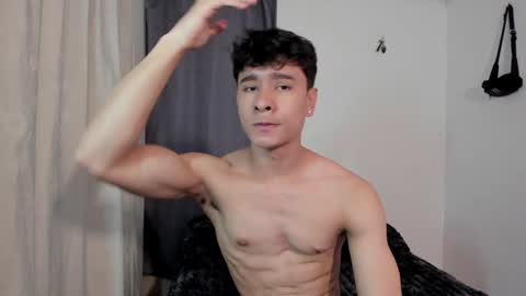 Snapshot of j_u_p_i_t_e_r chatting on 02-07-25, 12:39 Noah online show from 02-07-25, 12:39