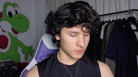 Snapshot of j_u_p_i_t_e_r chatting on 09-13-25, 01:27 Noah online show from 09-13-25, 01:27