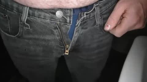 Snapshot of ja2923 chatting on 12-29-24, 02:10 ja2923 online show from 12-29-24, 02:10