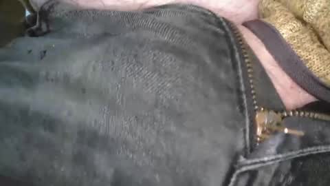 Snapshot of ja2923 chatting on 12-31-24, 02:14 ja2923 online show from 12-31-24, 02:14