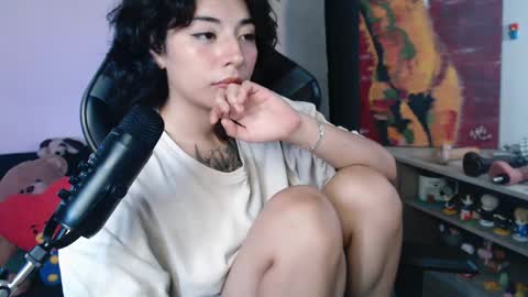 jade 18  online show from 04-15-26, 02:02