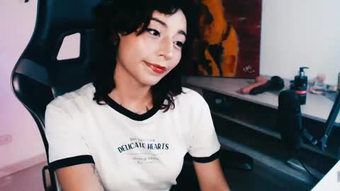 jade 18  online show from 05-28-26, 02:09